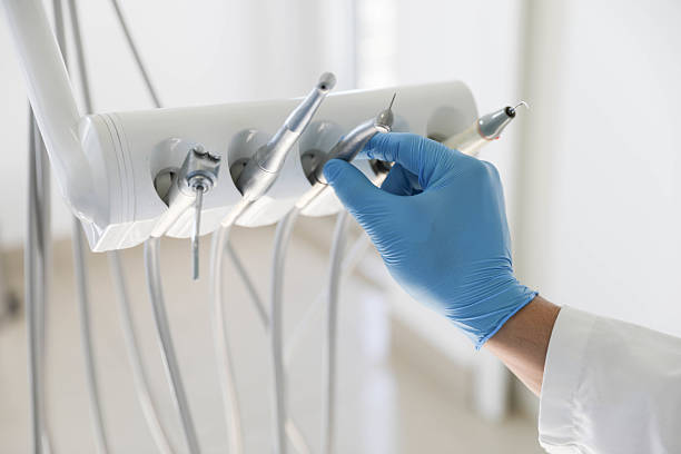 Professional Emergency Dentist technician working in Wolfhurst, OH